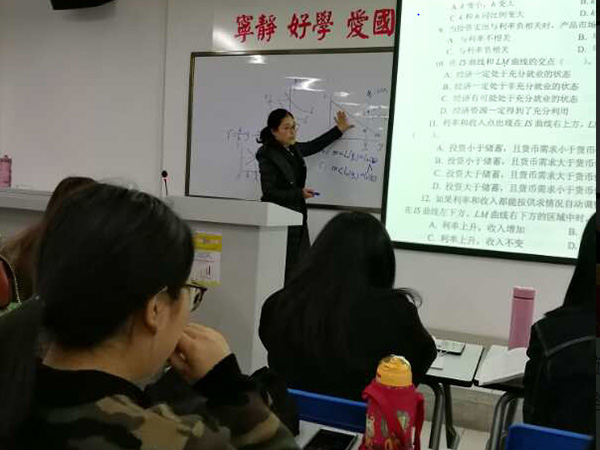 新闻2 副本.jpg